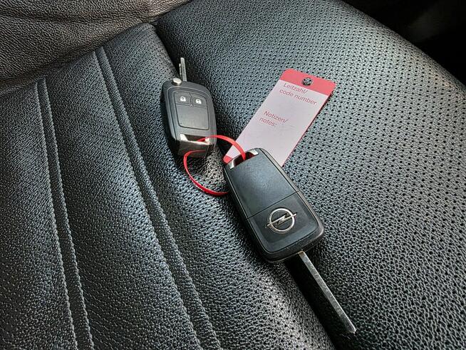 Opel Insignia wentylo fotele *zarejestrowany w PL* PEŁNE WYPOSAŻENIE* 2.0 CTDI 170km