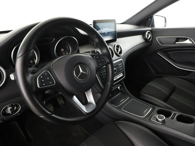 Mercedes CLA 180 automat navi kamera tempomat