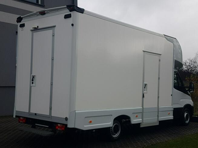 Iveco Daily KONTENER NISKOPODŁOGOWY 4,43x2,24x2,43 SKLEP BAR FOODTRUCK KAMPER AC