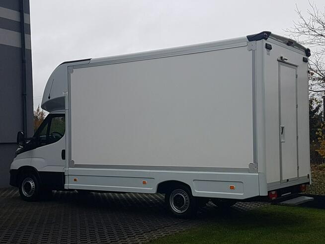 Iveco Daily KONTENER NISKOPODŁOGOWY 4,43x2,24x2,43 SKLEP BAR FOODTRUCK KAMPER AC