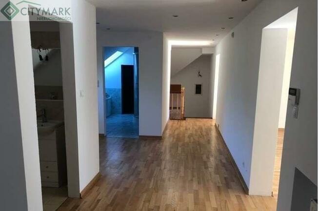 Dom Łomianki Dziekanów Polski