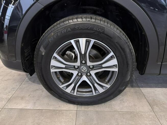 Toyota RAV-4 2.0D-4D 124KM ,HAK, M6 2015 r., komplet opon zimowych, bezwypadkowa,