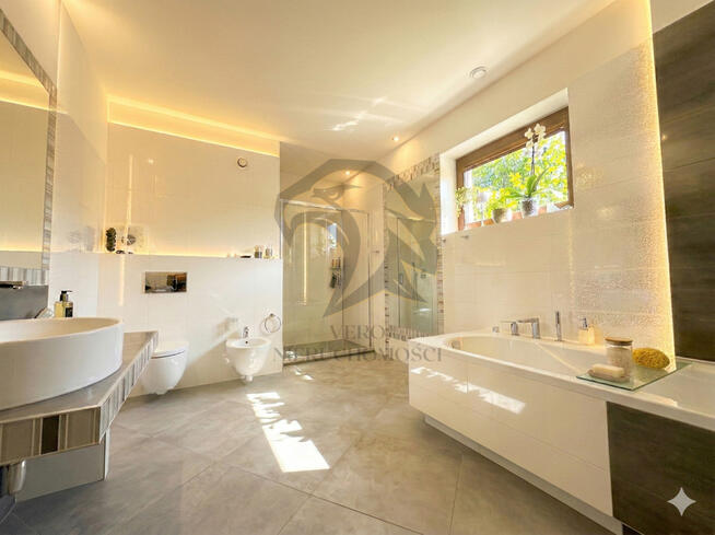 Możesz być jej bohaterem. Odkryj azyl w Justynowie