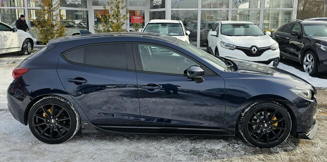 Mazda 3 Grzane fotele, dyfuzor, navi, kamera,wyświetlacz head-up,felgi 18 cali