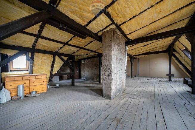 Obszerne klimatyczne poddasze strych Jeżyce