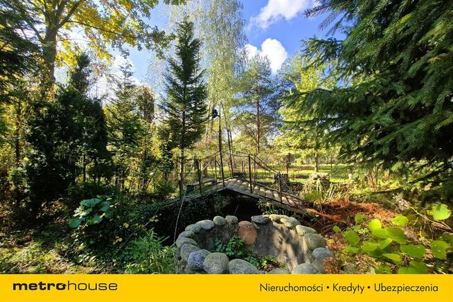 Dwupiętrowy dom dla jednej lub dwóch rodzin