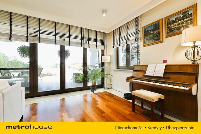 Wyjątkowy dom z basenem oraz stajnią - Kranów