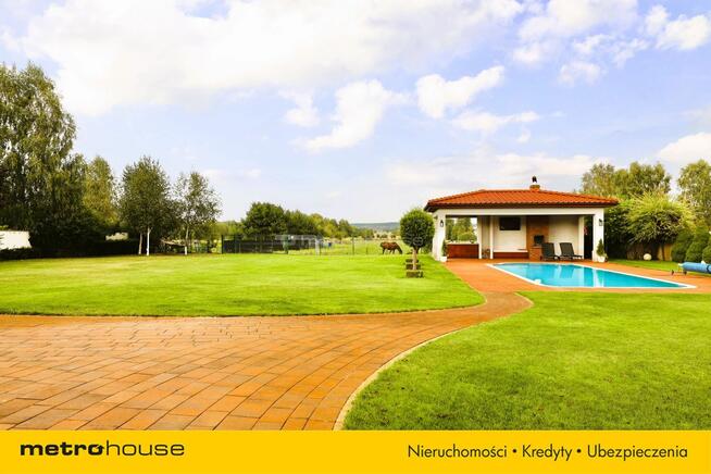 Wyjątkowy dom z basenem oraz stajnią - Kranów