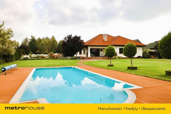 Wyjątkowy dom z basenem oraz stajnią - Kranów