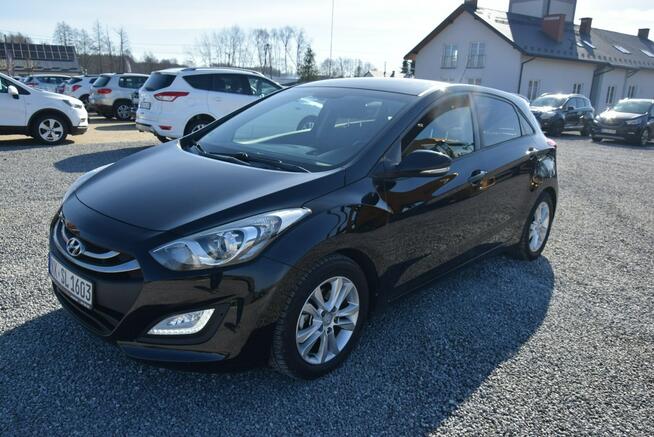 Hyundai i30 1.4B 2014r/ Navi/ Kamera/ Led/ Hak/ Oryginał Lakier/ Sprowadzony