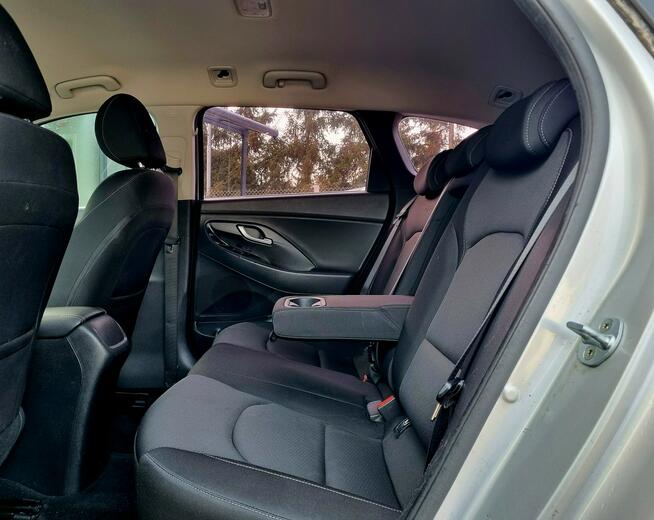 Hyundai i30 1Wł LED Serwis Navi Kamera Parktronic Climatronic Bluetooth Gwarancja!