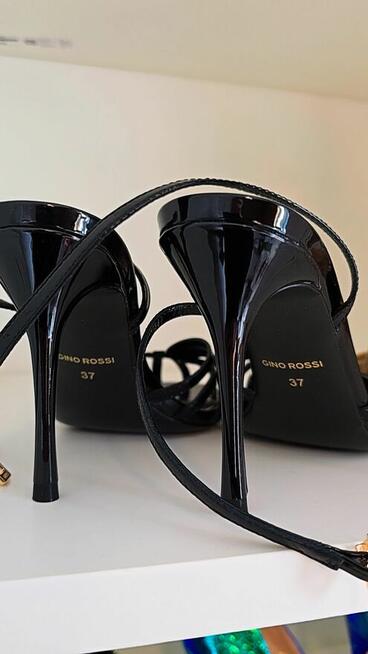 Sprzedam piekny zestaw 10 par butów