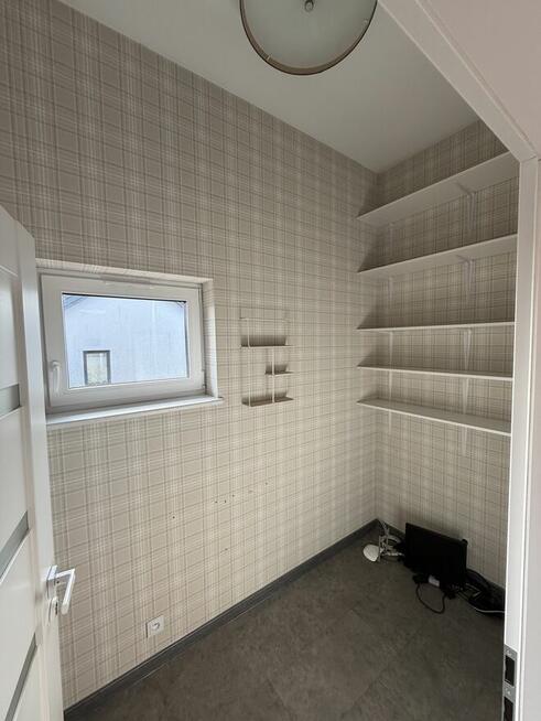 Lokal biurowo- uslugowy