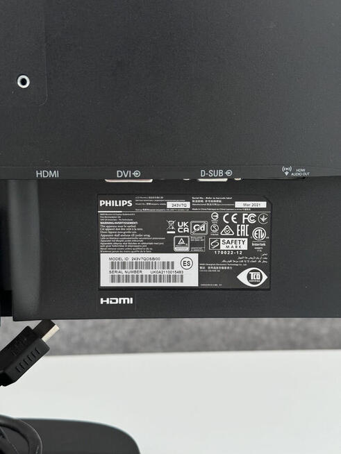 Syndyk sprzeda używany sprzęt komputerowy