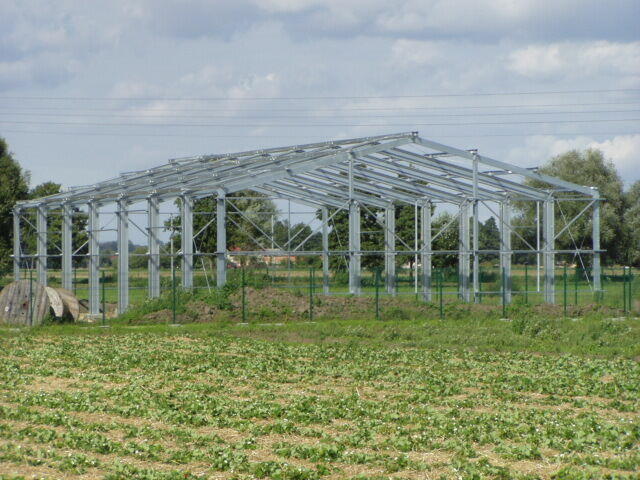 KONSTRUKCJA STALOWA HALI 12 M x 20 M x 4,0 M CENA 45 600,00