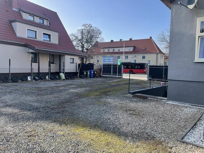Wynajmę duży plac wraz z biurami