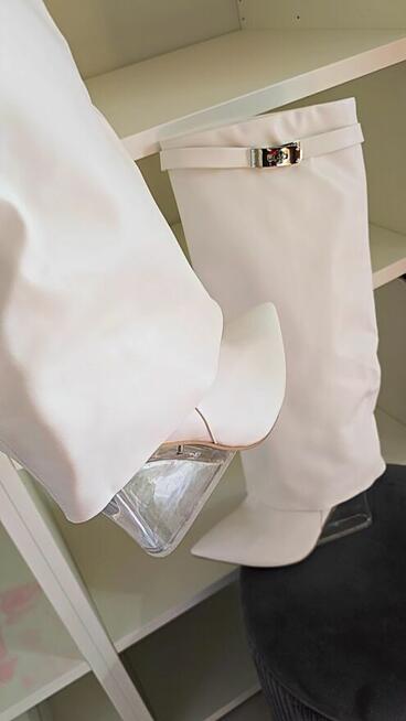 Sprzedam piekny zestaw 10 par butów