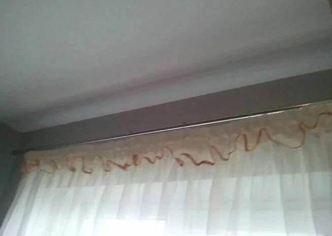 Gładki woal ecru + lamówka pomarańcz 150-160 x 160 wys firan