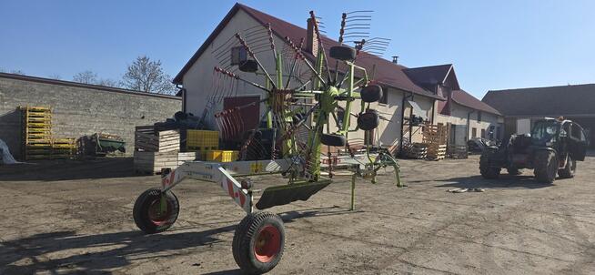 Zgrabiarka dwukaruzelowa claas liner 680 profil