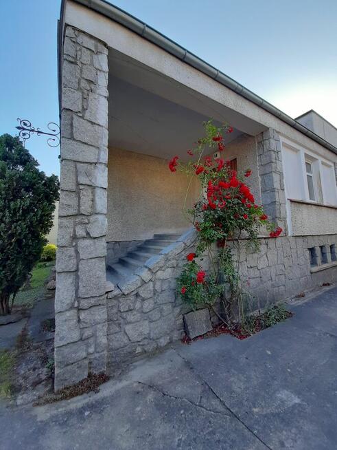 Sprzedam dom wolnostojący bezpośrednio