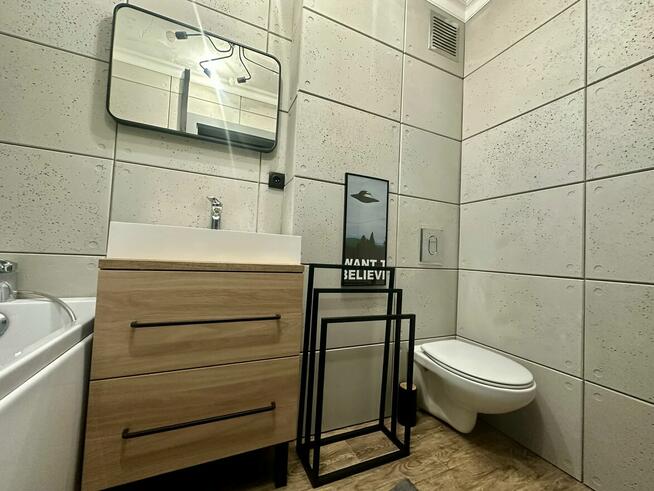 Nowoczesna kawalerka z balkonem blisko Manufaktury !