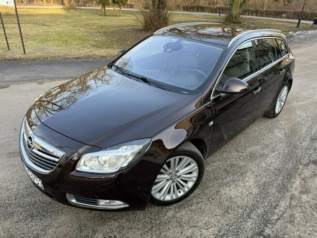 Opel Insignia Cosmo Sport Tour 2.0 CDTI 195KM Navi Alu 18'' Xenon 4x4 Automat Radar