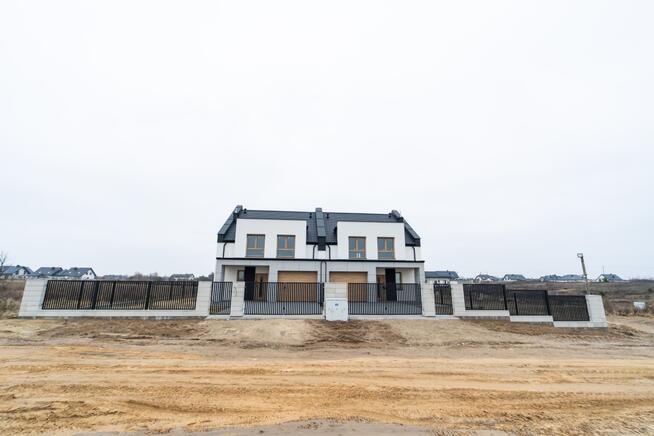 Domy w zabudowie bliźniaczej Osiedle Bajkowe