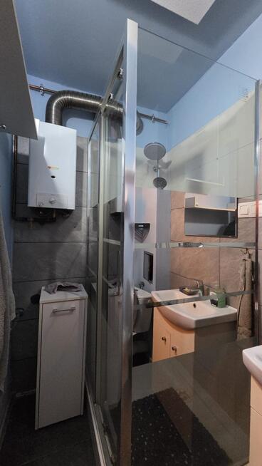 2 oddzielne pokoje do odświeżenia - ul. Smolenia 2a