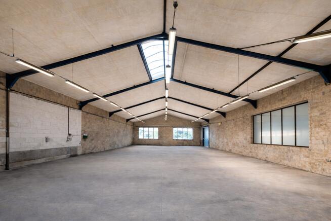 Nowa Cena|Sprzedam Kompleks 3 hal 1398 m²|Mrągowo