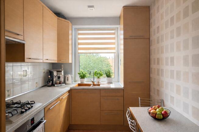 3 pokoje 67,4| ostatnie piętro |cegła | balkon 7,8