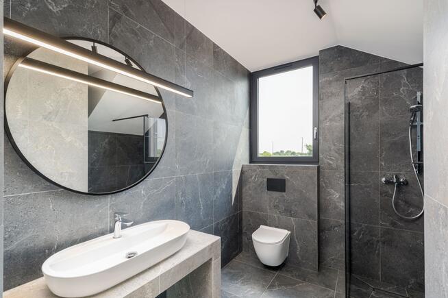 Budynek wolnostojący 280m2 Półłanki do Wynajęcia