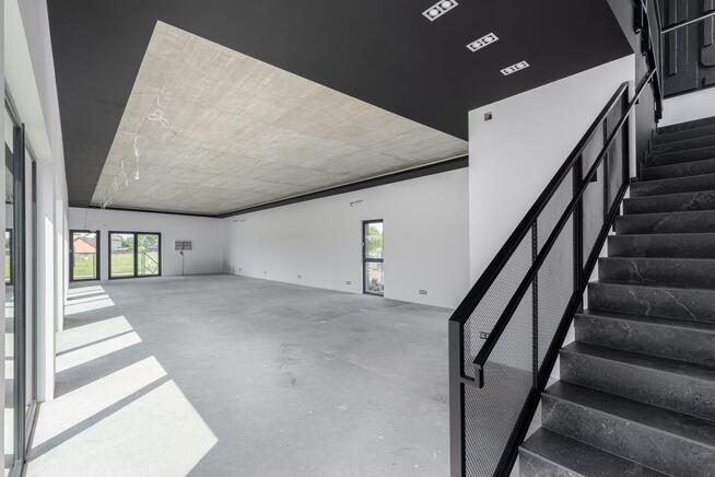 Budynek wolnostojący 280m2 Półłanki do Wynajęcia