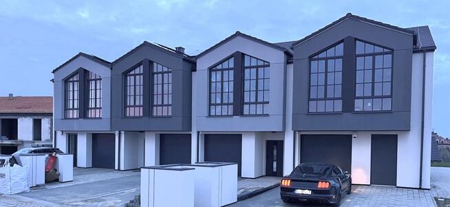 *** Wykończony skrajny dom 400 m od jeziora i lasu