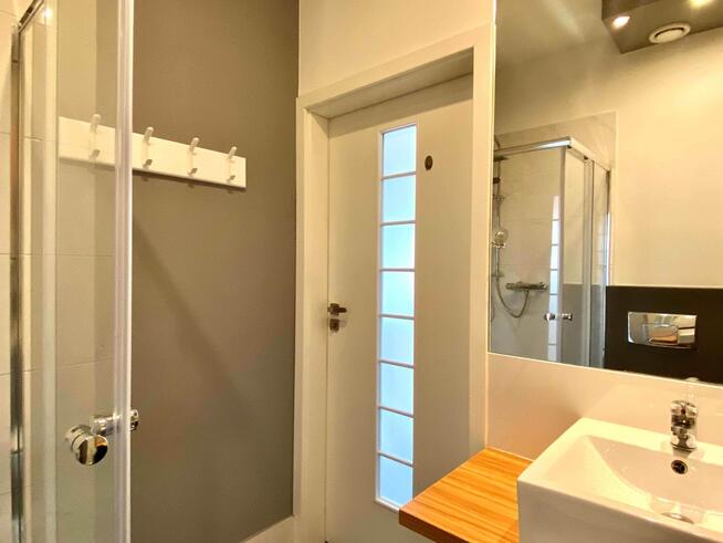 Przestronna kawalerka z klimatyzacją