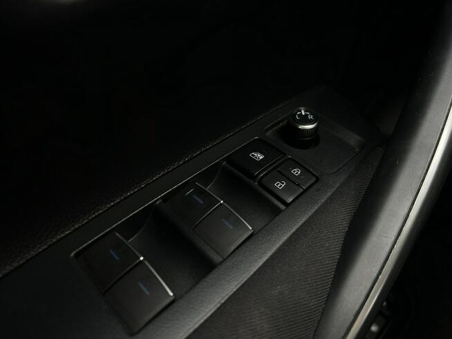 Toyota Corolla Salon Polska Poleasingowy I właściciel Serwis ASO VAT 23% Bezwypadkowy