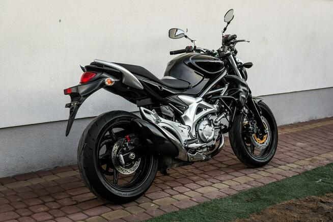Suzuki Gladius 650 R 2009 ABS MAŁY PRZEBIEG Transport Największy Wybór W PL