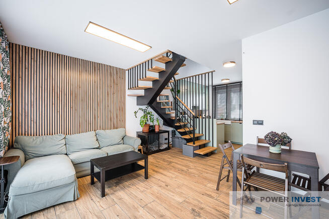 Segment - ogródek+ 2 miejsca postojowe, klima