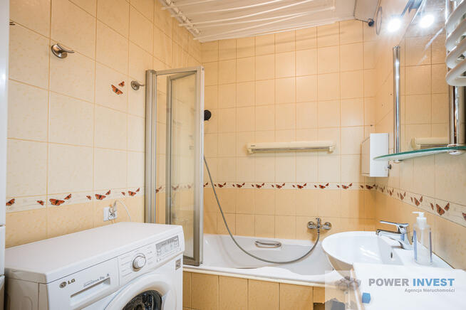 Przestronne 4 pokoje z balkonem i parkingiem