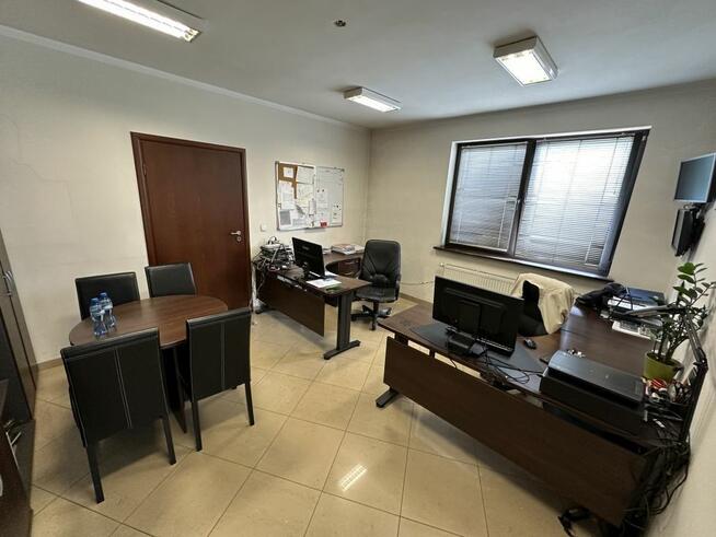 Budynek biurowo-magazynowy w Pszczynie