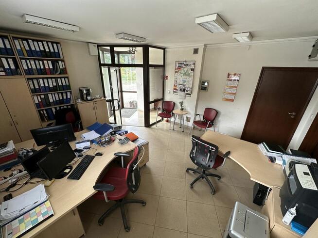 Budynek biurowo-magazynowy w Pszczynie