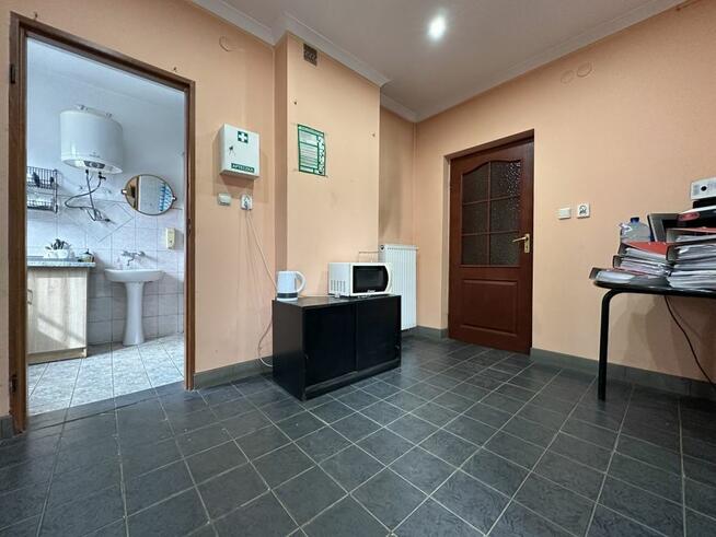 Budynek biurowo-magazynowy w Pszczynie