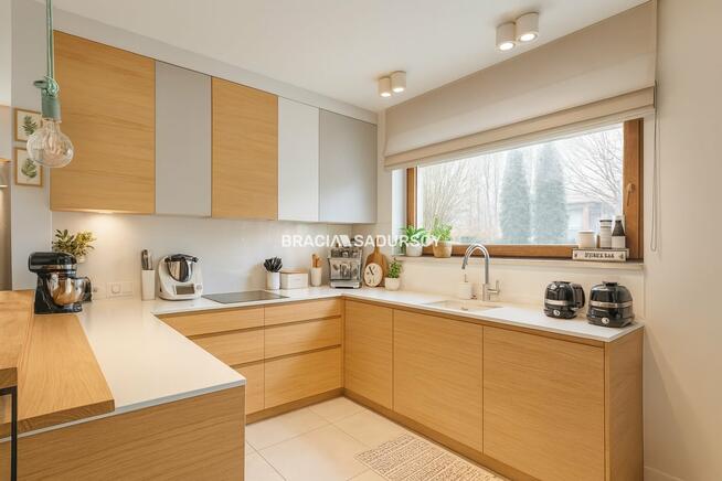 Dom Kraków, Medalionów