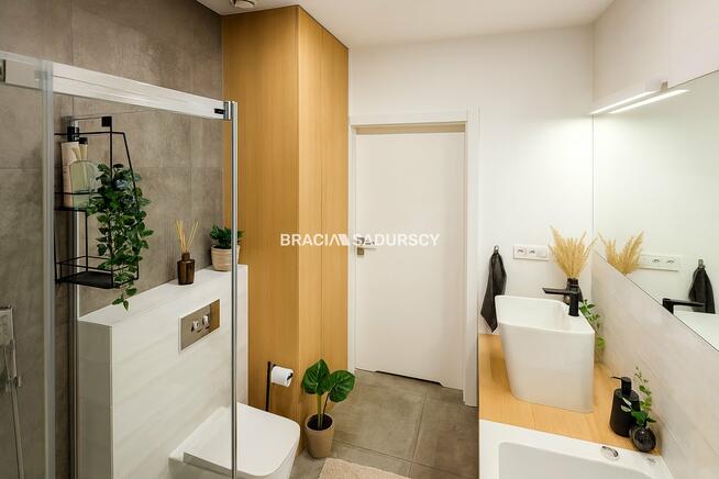 Dom Kraków, Medalionów