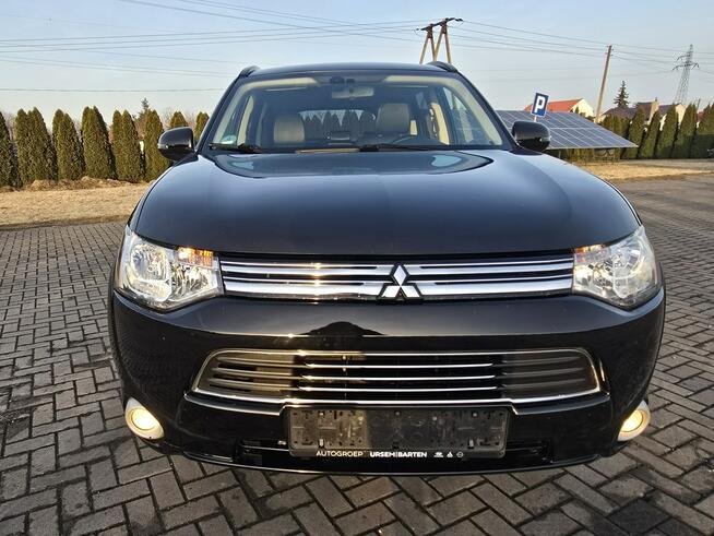 Mitsubishi Outlander 2,0Plug-IN Hybrid. 4x4.Skóry.Navi.Kam.Cof.Hands-Free.Xenony.Aut.