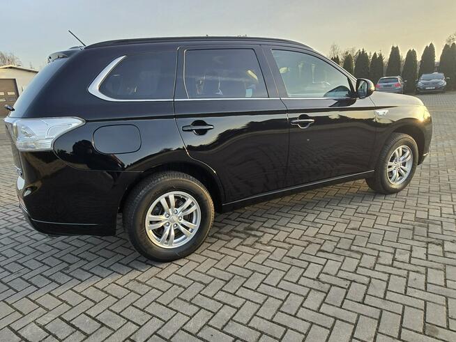 Mitsubishi Outlander 2,0Plug-IN Hybrid. 4x4.Skóry.Navi.Kam.Cof.Hands-Free.Xenony.Aut.