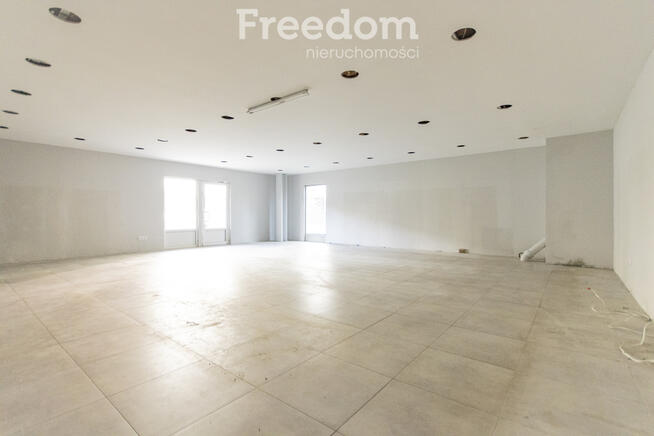 Pawilon handlowy w atrakcyjnej lokalizacji Nysy