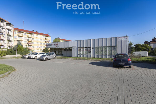 Pawilon handlowy w atrakcyjnej lokalizacji Nysy