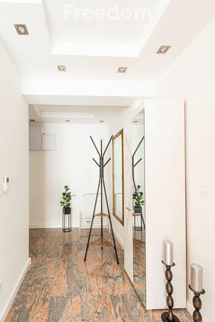 2 pokojowe mieszkanie, miejsce postojowe, komórka