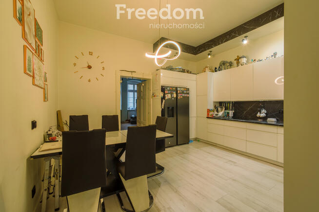 3 pokojowe mieszkanie w centrum zabytkowego miasta