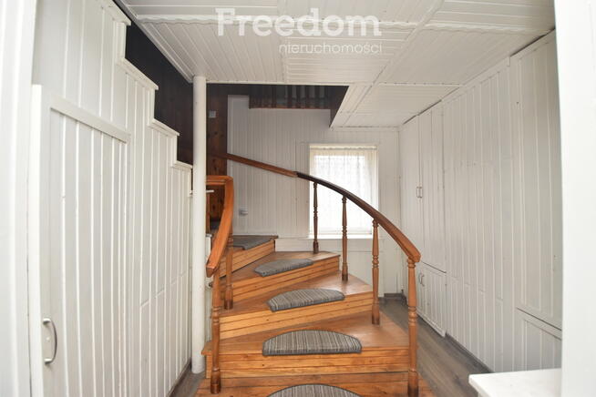 Rodzinny dom z dużą działką budowlaną